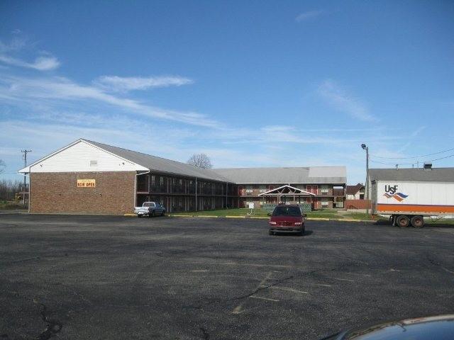 Red Carpet Inn Terre Haute Exterior photo
